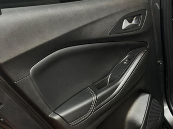 Vauxhall Grandland X 1.6 Turbo D BlueInjection Sport Nav Auto Euro 6 (s/s) 5dr