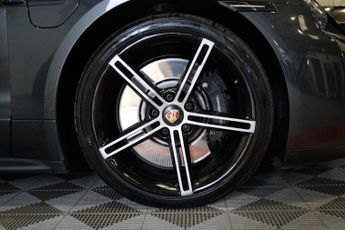 Porsche Taycan Performance Plus 93.4kWh 4S Saloon 4dr Electric Auto 4WD (571 ps