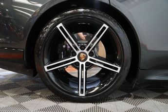 Porsche Taycan Performance Plus 93.4kWh 4S Saloon 4dr Electric Auto 4WD (571 ps