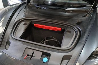 Porsche Taycan Performance Plus 93.4kWh 4S Saloon 4dr Electric Auto 4WD (571 ps