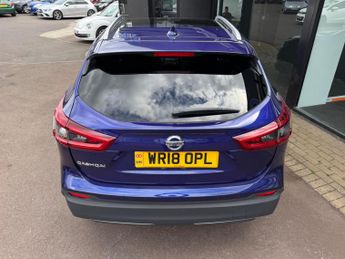 Nissan Qashqai 1.2 DIG-T N-Connecta XTRON Euro 6 (s/s) 5dr