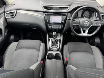 Nissan Qashqai 1.2 DIG-T N-Connecta XTRON Euro 6 (s/s) 5dr