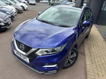 Nissan Qashqai 1.2 DIG-T N-Connecta XTRON Euro 6 (s/s) 5dr