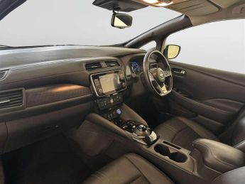 Nissan Leaf 40kWh N-Connecta Hatchback 5dr Electric Auto (150 ps)