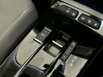 Vauxhall Mokka Electric 50kWh Elite Premium SUV 5dr Electric Auto (136 ps)