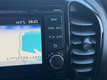 Nissan Juke 1.6 N-Connecta XTRON Euro 6 5dr