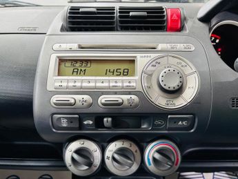 Honda Jazz 1.4 i-DSI SE CVT-7 5dr