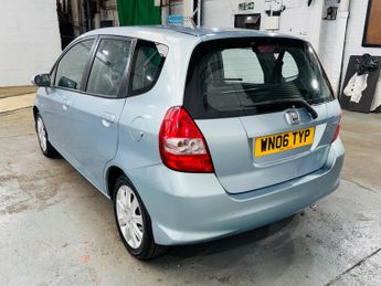 Honda Jazz 1.4 i-DSI SE CVT-7 5dr