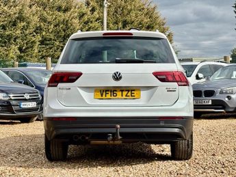 Volkswagen Tiguan 2.0 TDI BlueMotion Tech SE Navigation DSG 4Motion Euro 6 (s/s) 5