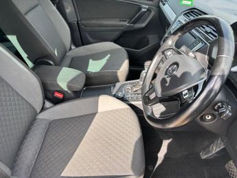 Volkswagen Tiguan 2.0 TDI BlueMotion Tech SE Navigation DSG 4Motion Euro 6 (s/s) 5