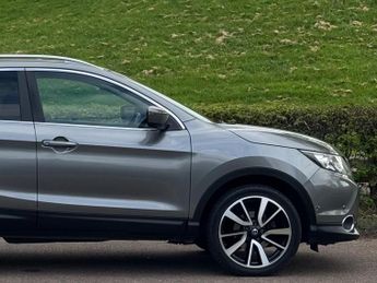 Nissan Qashqai 1.2 DIG-T Tekna XTRON 2WD Euro 6 (s/s) 5dr
