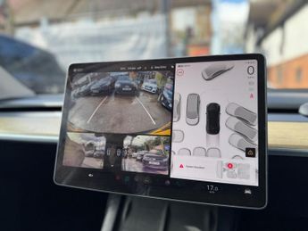 Tesla Model Y (Dual Motor) Long Range Auto 4WDE 5dr