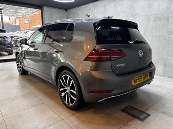 Volkswagen e-Golf 35.8kWh e-Golf Auto 5dr