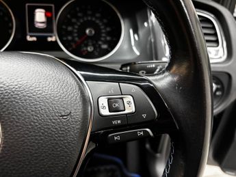 Volkswagen e-Golf 35.8kWh e-Golf Auto 5dr