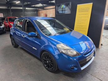 Renault Clio 1.2 TCe Dynamique TomTom Euro 5 5dr