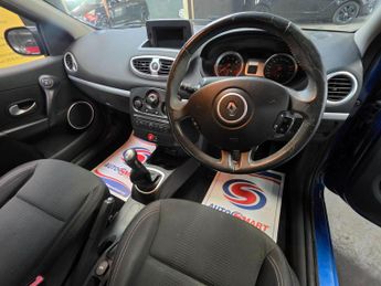 Renault Clio 1.2 TCe Dynamique TomTom Euro 5 5dr