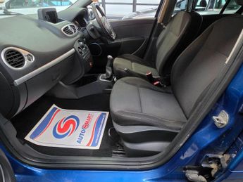 Renault Clio 1.2 TCe Dynamique TomTom Euro 5 5dr