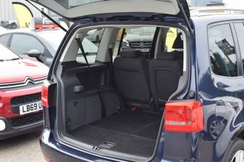 Volkswagen Touran 1.6 TDI SE DSG Euro 5 5dr