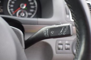 Volkswagen Touran 1.6 TDI SE DSG Euro 5 5dr