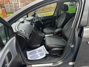 Vauxhall Meriva 1.7 CDTi SE MPV 5dr Diesel Auto Euro 5 (110 ps)