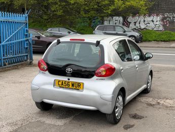 Toyota AYGO 1.0 VVT-i + MultiMode Euro 4 5dr