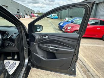 Ford Kuga 1.5 TDCi ST-Line Powershift Euro 6 (s/s) 5dr