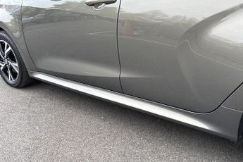 Toyota Yaris 1.5 Hybrid Design CVT