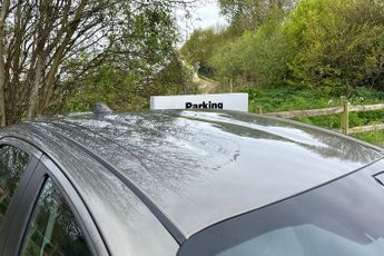 Toyota Yaris 1.5 Hybrid Design CVT