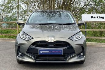 Toyota Yaris 1.5 Hybrid Design CVT