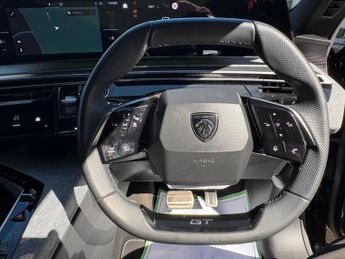 Peugeot E-3008 73kWh GT Auto 5dr