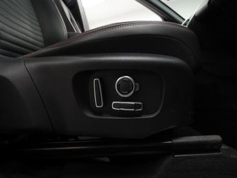 Land Rover Discovery Sport 1.5 P300e 12.2kWh R-Dynamic HSE Auto 4WD Euro 6 (s/s) 5dr