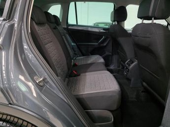 Volkswagen Tiguan 1.4 TSI 13kWh Life DSG Euro 6 (s/s) 5dr