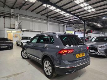 Volkswagen Tiguan 1.4 TSI 13kWh Life DSG Euro 6 (s/s) 5dr
