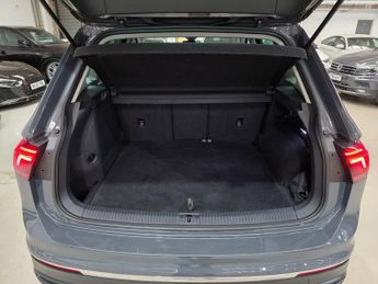 Volkswagen Tiguan 1.4 TSI 13kWh Life DSG Euro 6 (s/s) 5dr