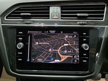 Volkswagen Tiguan 1.4 TSI 13kWh Life DSG Euro 6 (s/s) 5dr