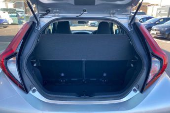 Toyota Aygo X 1.0 VVT-i Pure x-shift Euro 6 (s/s) 5dr