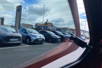 Toyota Aygo X 1.0 VVT-i Edge Hatchback 5dr Petrol x-shift Euro 6 (s/s) (72 ps)