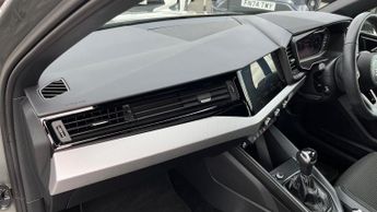 Audi A1 1.5 TFSI 35 S line Sportback S Tronic Euro 6 (s/s) 5dr