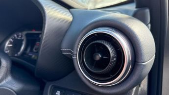 Nissan Juke 1.0 DIG-T Tekna DCT Auto Euro 6 (s/s) 5dr