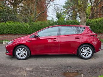 Toyota Auris 1.8 VVT-h Business Edition CVT Euro 6 (s/s) 5dr (Safety Sense)