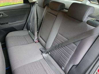 Toyota Auris 1.8 VVT-h Business Edition CVT Euro 6 (s/s) 5dr (Safety Sense)