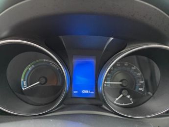 Toyota Auris 1.8 VVT-h Business Edition CVT Euro 6 (s/s) 5dr (Safety Sense)