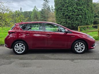 Toyota Auris 1.8 VVT-h Business Edition CVT Euro 6 (s/s) 5dr (Safety Sense)