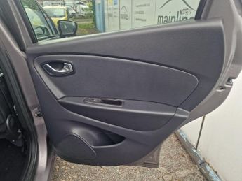 Renault Captur 1.5 dCi ENERGY Dynamique S Nav EDC Euro 6 (s/s) 5dr