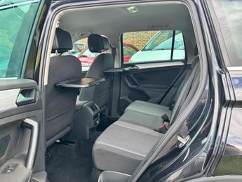 Volkswagen Tiguan 2.0 TDI BlueMotion Tech SE Navigation DSG 4Motion Euro 6 (s/s) 5