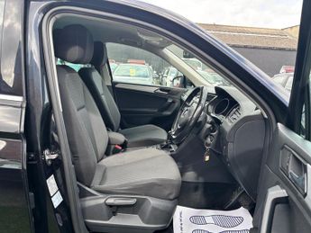 Volkswagen Tiguan 2.0 TDI BlueMotion Tech SE Navigation DSG 4Motion Euro 6 (s/s) 5