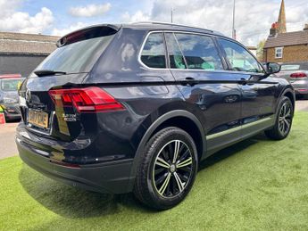 Volkswagen Tiguan 2.0 TDI BlueMotion Tech SE Navigation DSG 4Motion Euro 6 (s/s) 5