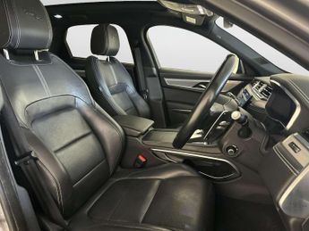 Jaguar F-PACE 2.0 P400e 17.1kWh R-Dynamic SE SUV 5dr Petrol Plug-in Hybrid Aut