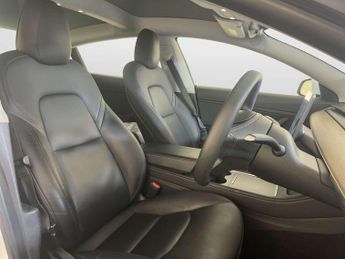 Tesla Model 3 Standard Range Plus Saloon 4dr Electric Auto RWD (241 bhp)