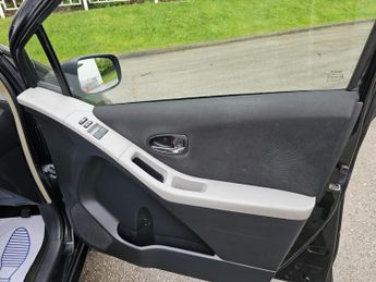 Toyota Yaris 1.4 D-4D T Spirit Euro 5 5dr